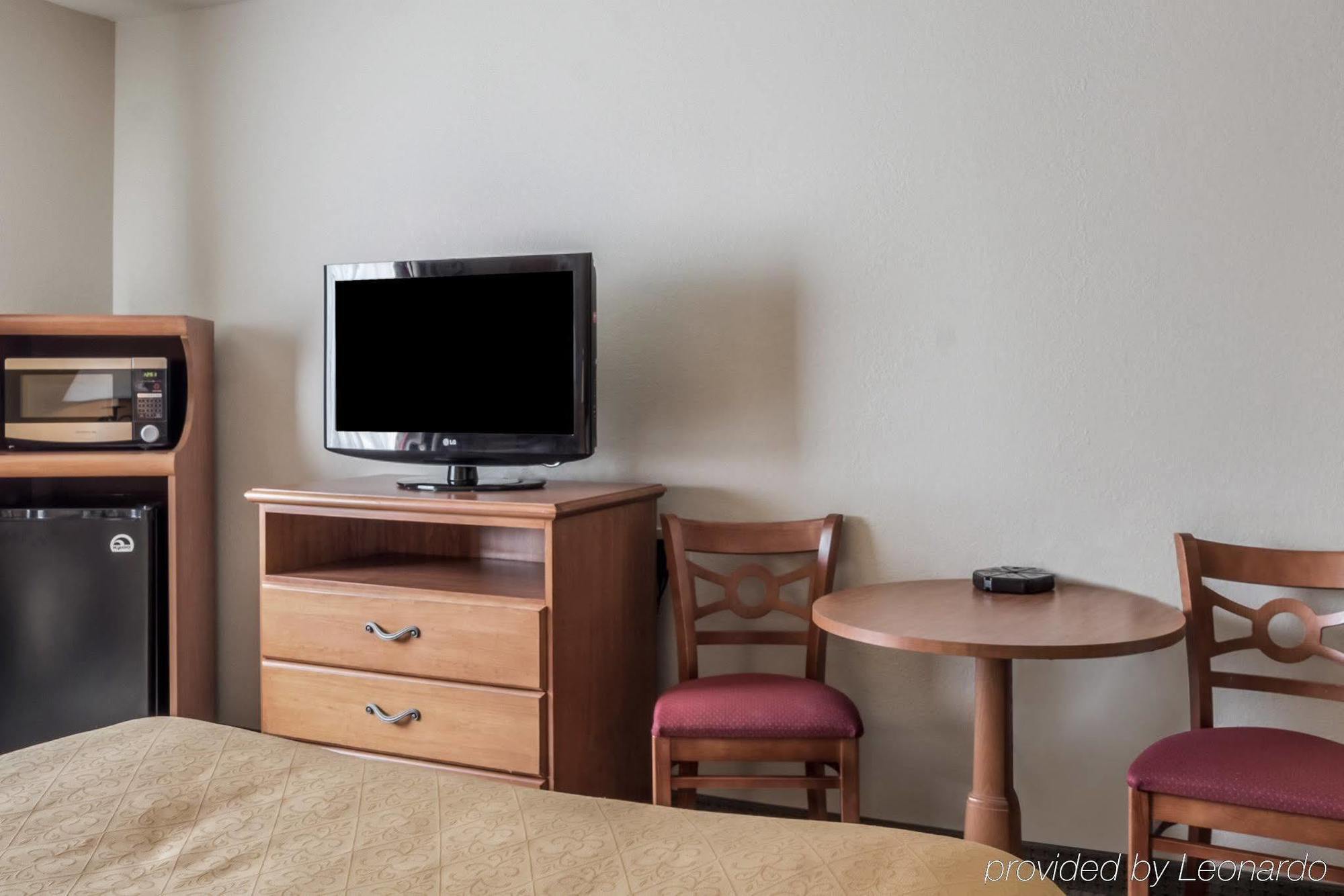Quality Inn Huron Dış mekan fotoğraf